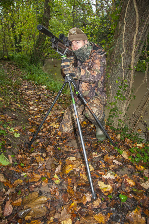 The extra stability of the tripod proves very handy when Mat is presented with a long shot at a squirrel